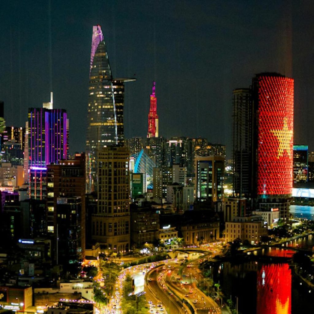 Da Nang to Hanoi : Capital Energy